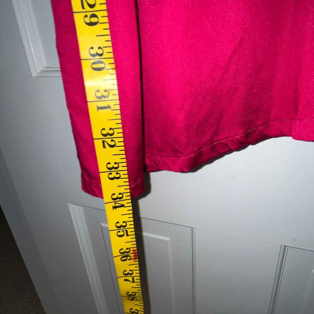 Rock Flower Paper Magenta Tunic, size large, great for Valentine's Day! - Picture 5 of 9